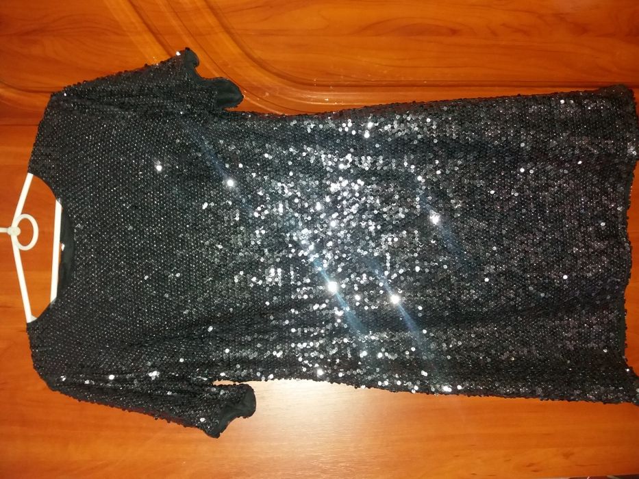 Вечернее платье        .