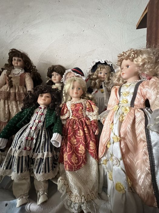 Фарфорові ляльки