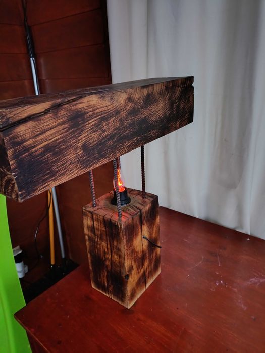 Sprzedam piekną lampę z prawdziwego dęba