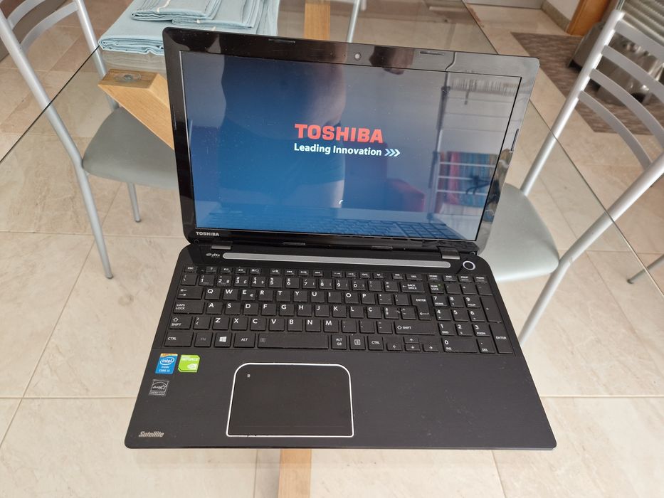 Toshiba satellite L50-A-1EF Corei5