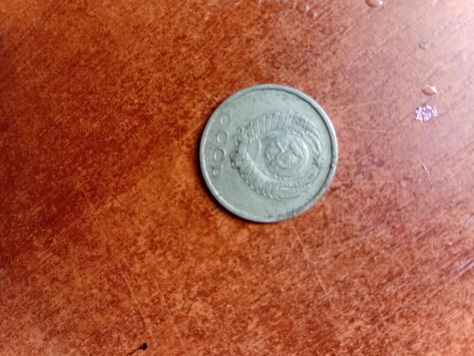 Продам такую монету