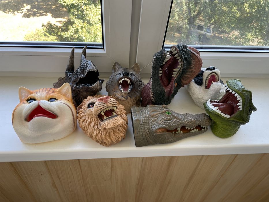 Динозаври звірі на руку игрушки на руку животние динозаври