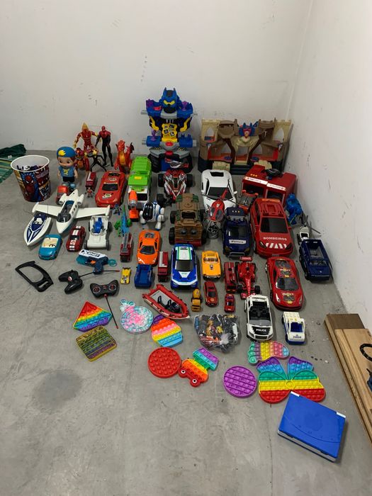 Lote de Brinquedos de Criança diversos