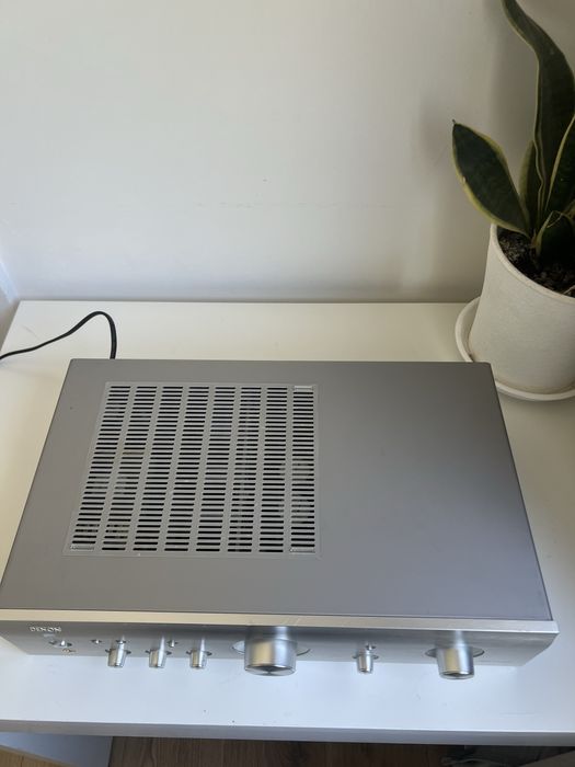 Продам усилитель Denon Pma-710AE