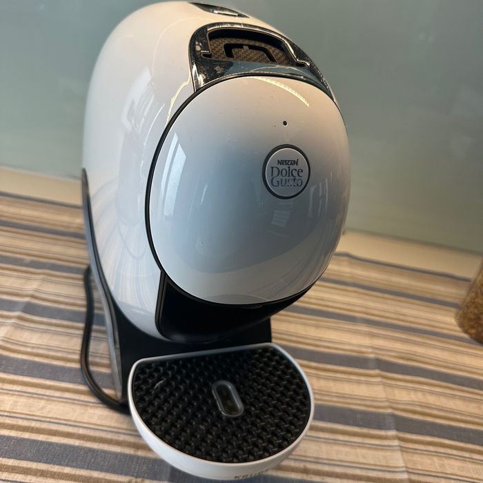 Cafeteira Dolce Gusto