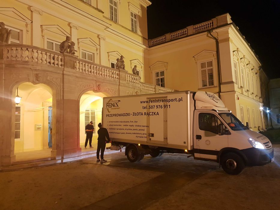 Transport Przeprowadzki/Montaż Mebli/Naprawy/Utylizacje/Przewoź osób-9