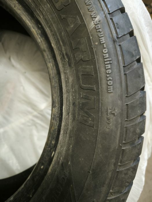 Продам скати 4 шт Barum Bravuris 215/60 r15 2016 рік