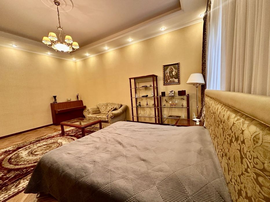 Продаж квартира Борисоглібська,17/1 Поділ Поштова площа