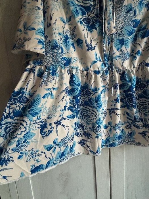 Piękna bluzka z baskinką w kwiaty XL