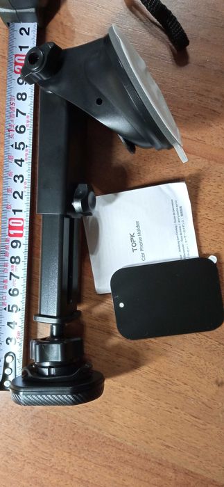 Автомобільний магнітний тримач телефона