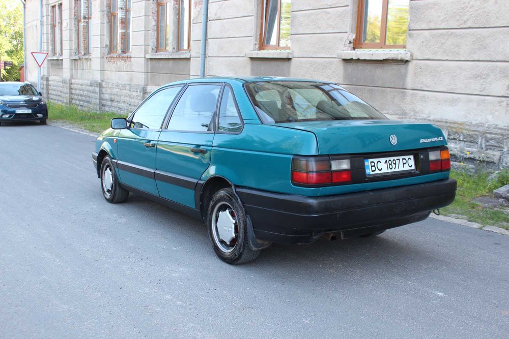 Volkswagen Passat 1993
