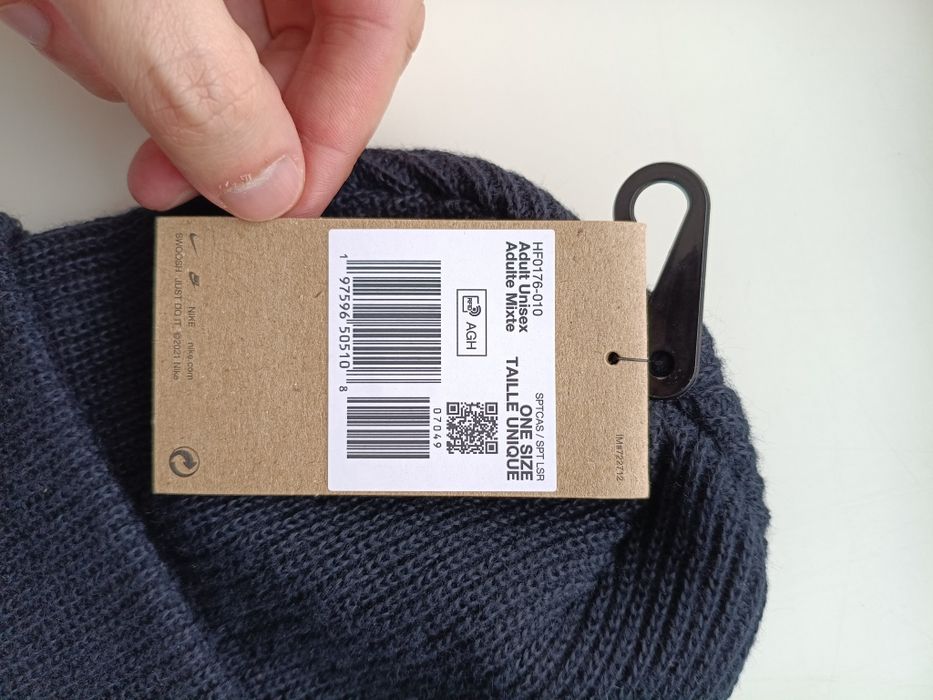 Шапка зимняя nike новая