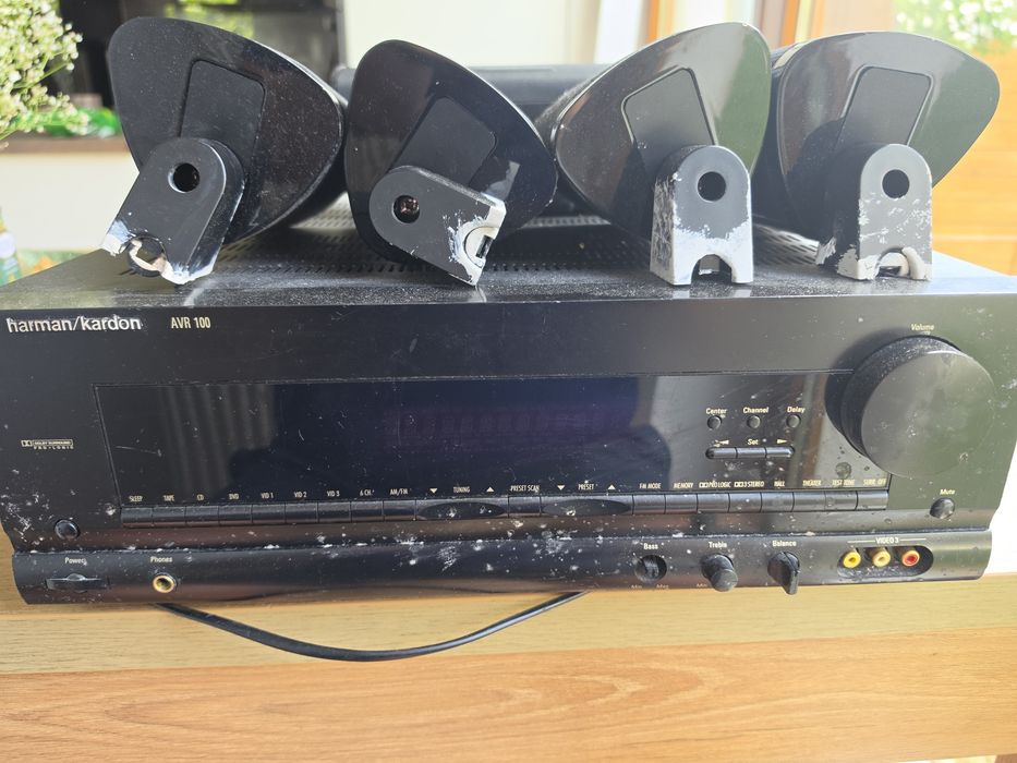Amplituner Harman Kardon AVR 100 z głośnikami