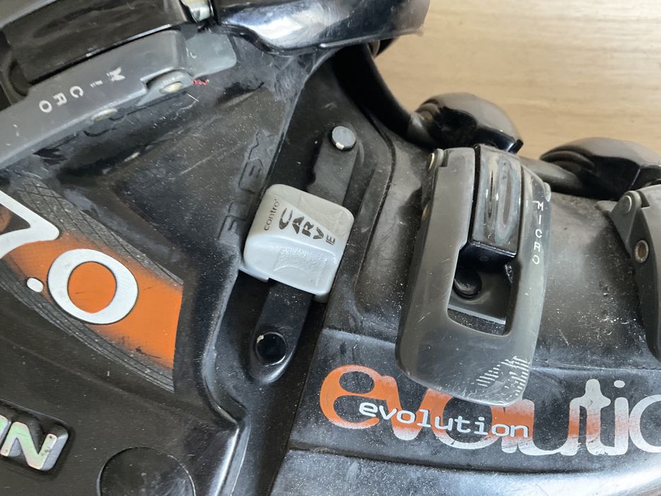 salomon evolution 7.0 лыжные ботинки