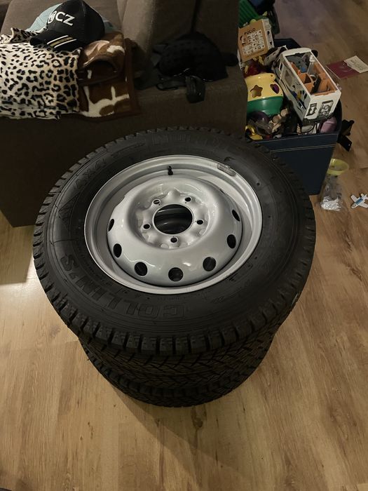 Fealgi Opony Lada Niva