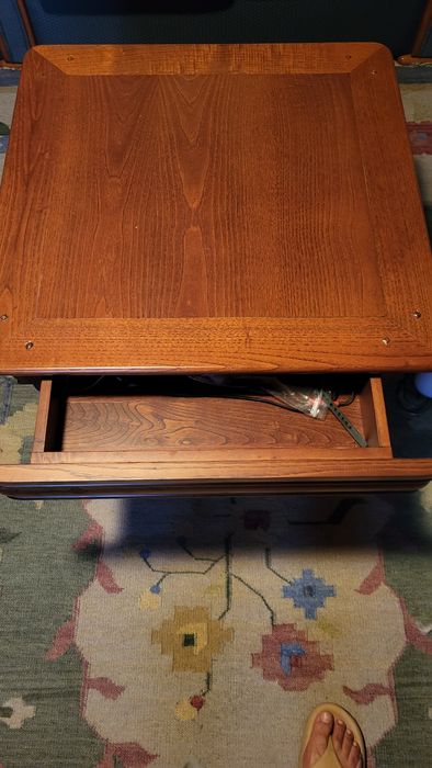 Mesa de centro em castanho