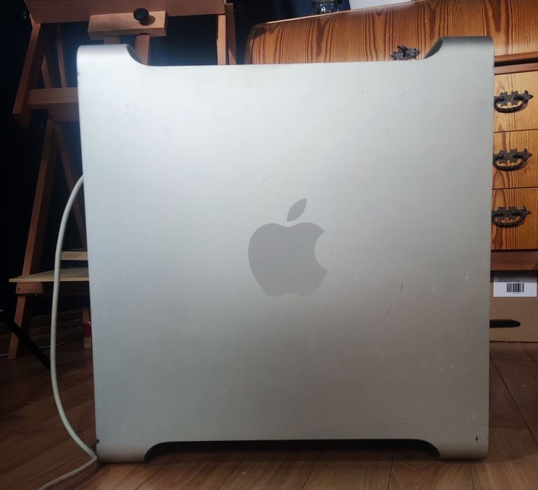 Apple Mac Pro 3.1 32GB; 2xQuad-Core Xeon=8rdzeni 2.8GHz GTX680, SSD
