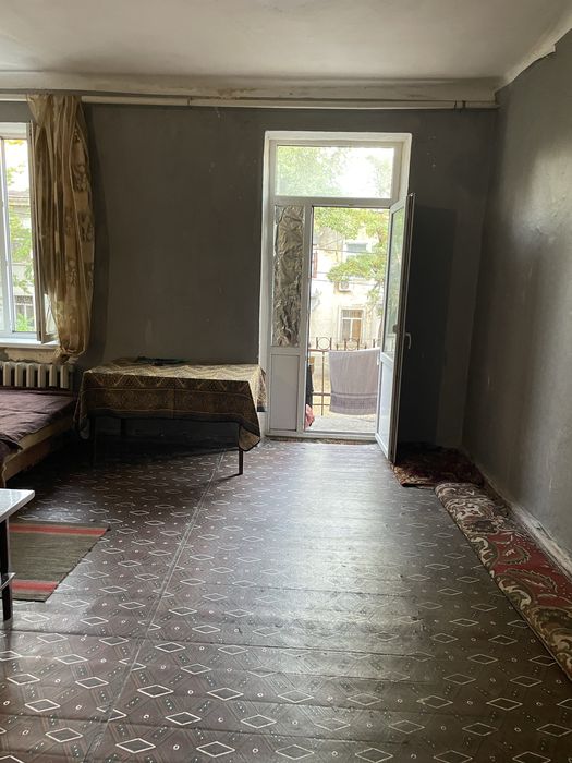 Продаю велику гарну кімнату в гуртожитку