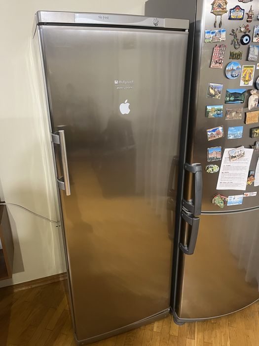 Морозильна камера Hotpoint Ariston нержавійка