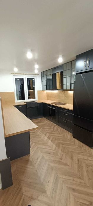 Meble kuchenne, szafy wnękowe, meble łazienkowe