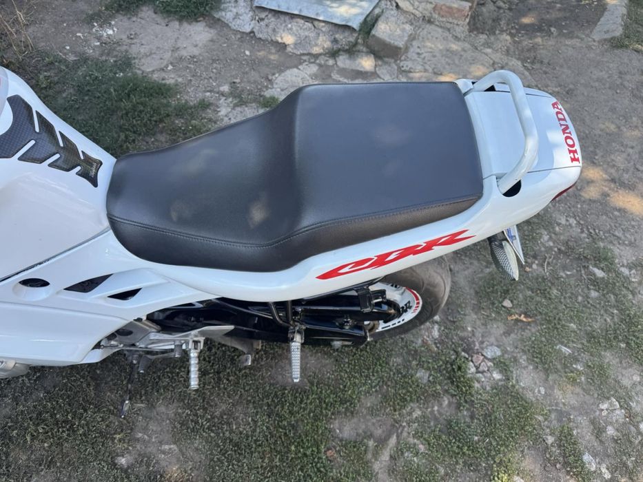 Продам Honda cbr 600 f