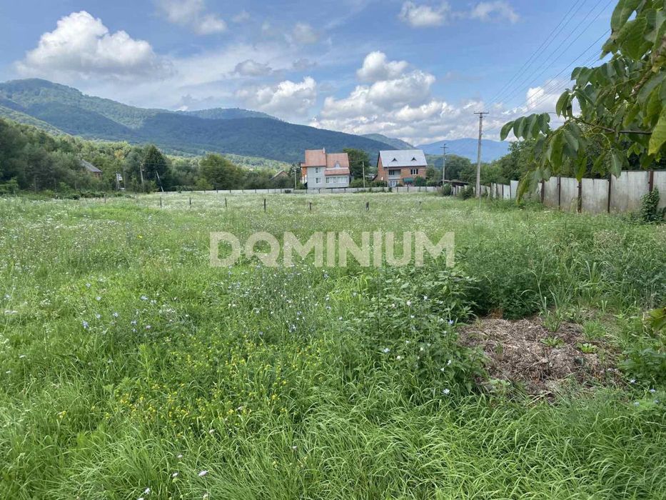 Продається земельна ділянка у с. Велятино