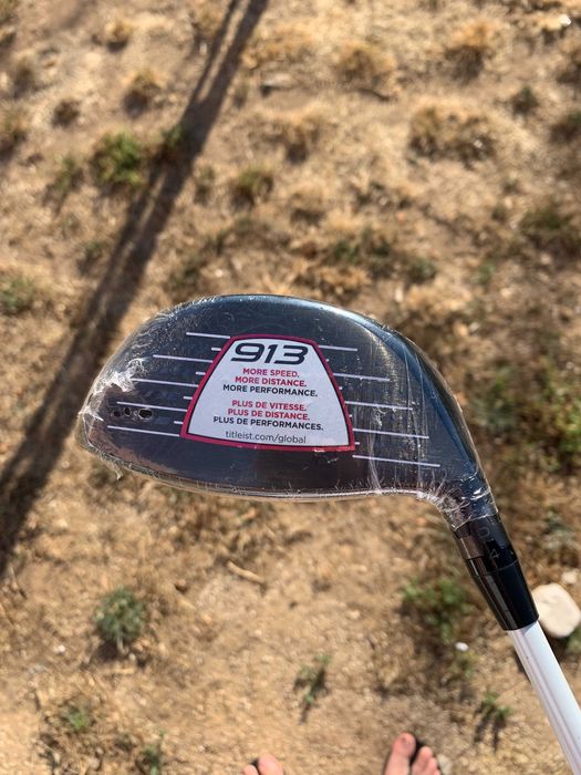 Driver Titleist 913 D3 c/ Vareta UST Mamiya VTS - Para Canhoto (NOVO)