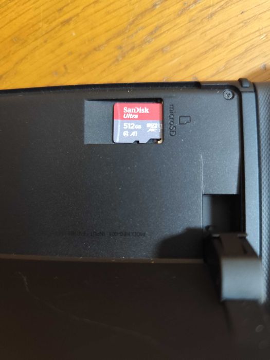 Nintendo Switch OLED (desbloqueada) + cartão 512GB + Acessórios