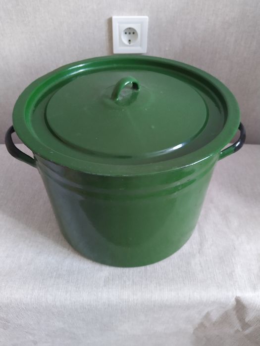 Бак-кастрюоя эмалированная зелёная 18 литров