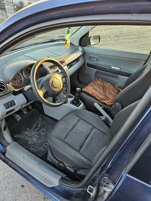 Sprzedam Mazda 2
