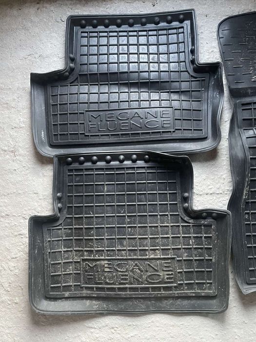 Комплект ковриків Megane 3