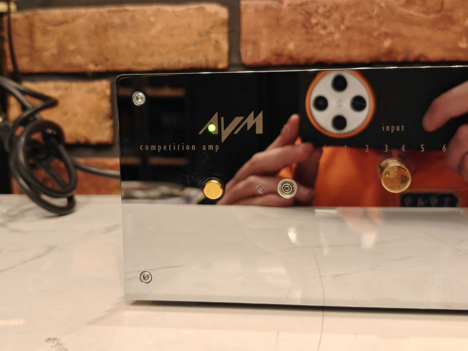 AVM COMPETITION AMP Audiofilski wzmacniacz STEREO ! HI-END
