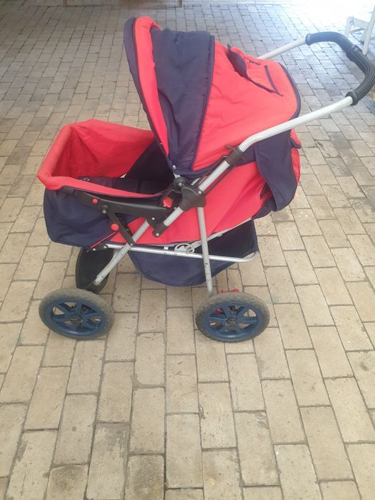 Детская коляска в хорошем состоянии