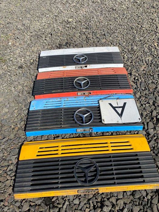 Решітка радіатора Mercedes-Benz REX 609-814