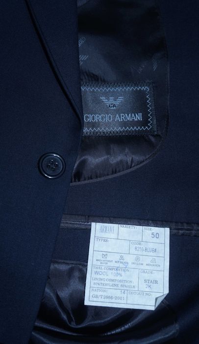 Luksusowy Garnitur Giorgio Armani 100% Wełna Granat Rozmiar 50