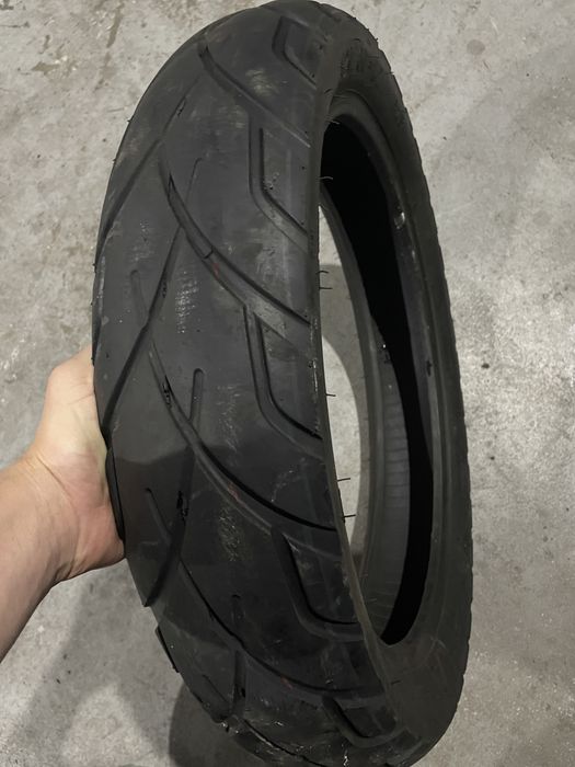 Продам мотарди,шини r17 покришки як нові.