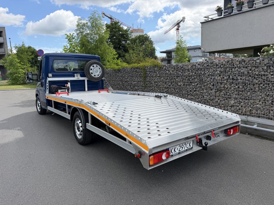 Laweta Autolaweta wynajem wypozyczenie auto laweta Ducato i Master
