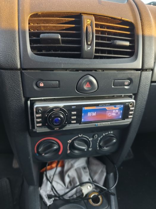 Clio comercial sem nada a fazer