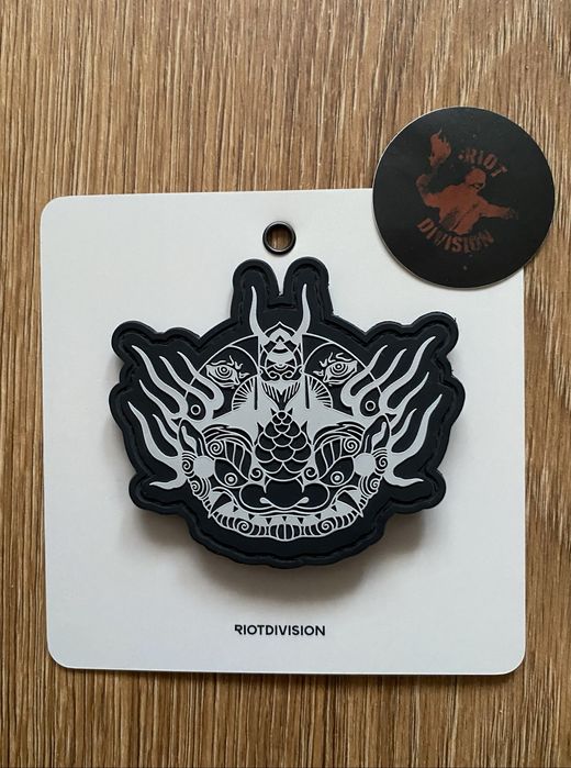 Патч Riot Division