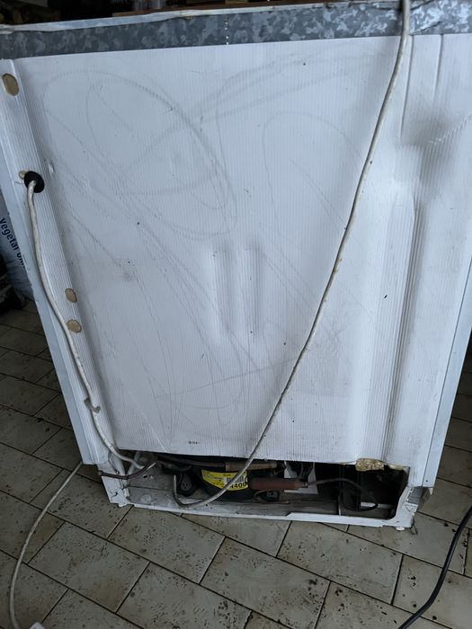 Frigorífico Encastrar Indesit