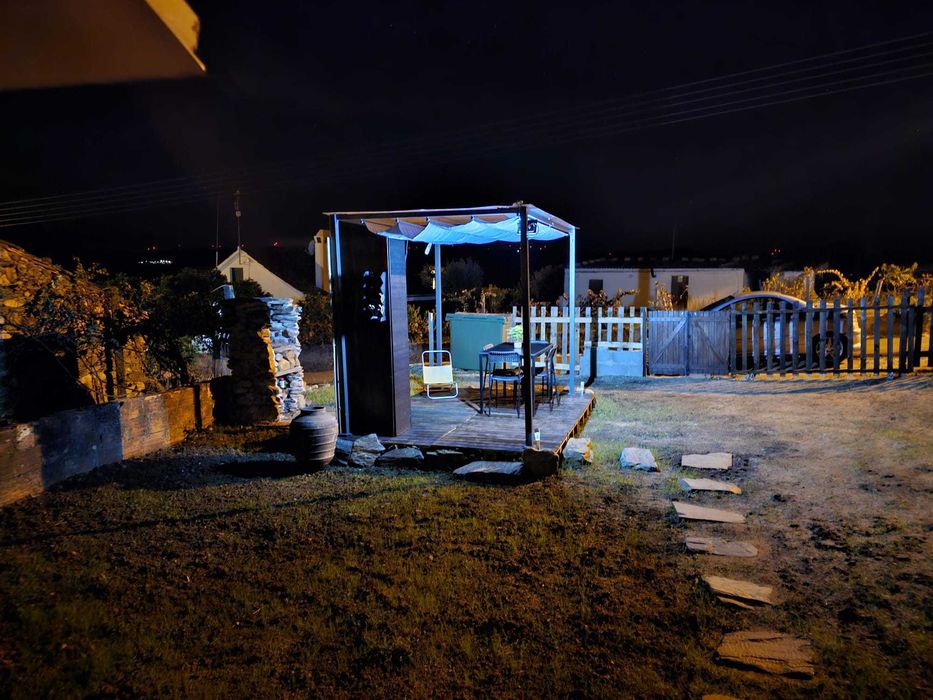 PARAÍSO RÚSTICO À VENDA: Chalé Encantador com Àrea de Lazer Completa!