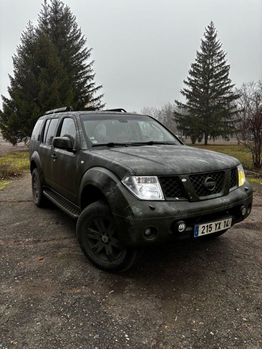 Продам Nissan Pathfinder 2.5 D