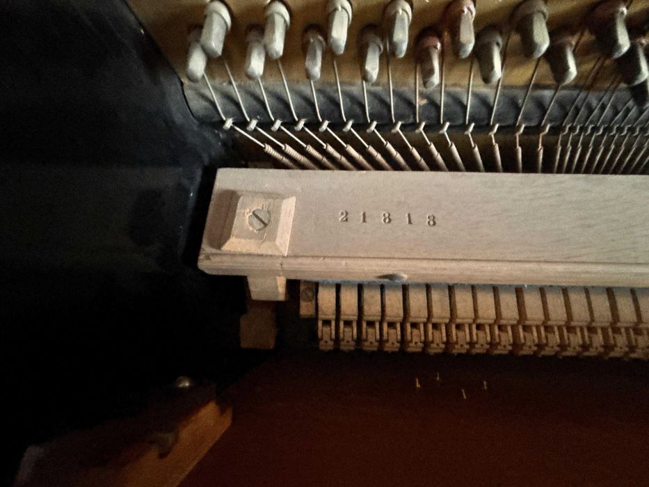 Stare pianino z ok. 1900 r.- sprawne