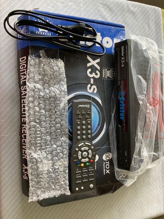 Тюнер супутниковий Cristor X3-s