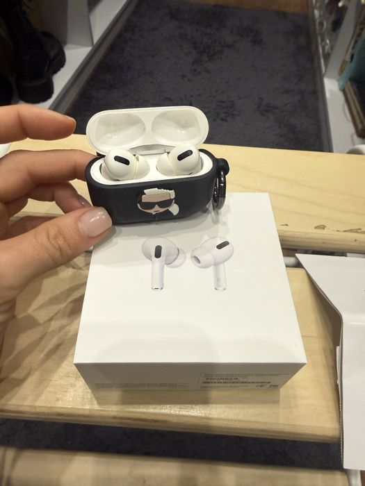 Навушники Apple AirPods Pro 3