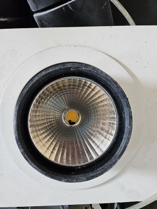 Sprzedam lampy halogenowe