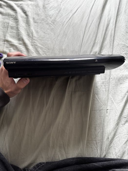 Playstation 3 super slim 500 GB