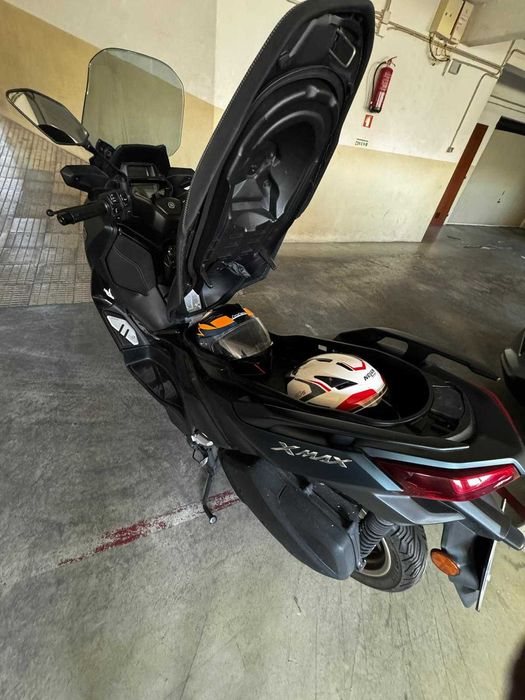 X-MAX 300 YAMAHA TECH MAX