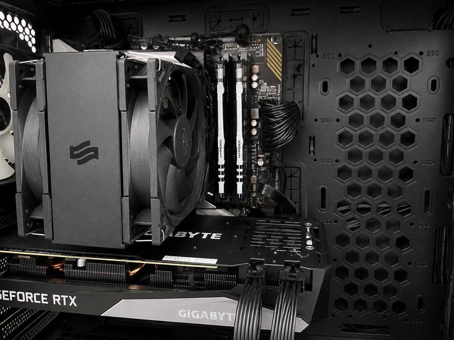Gaming PC komputer i7-11700K / RTX 3070 / 32GB RAM / 1TB NVMe + 8TB HDD