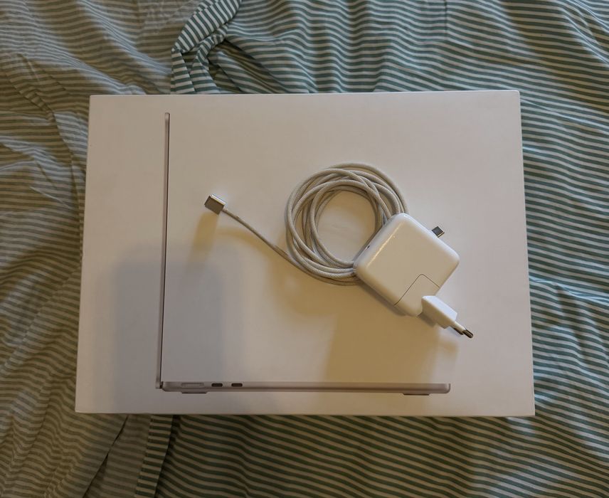 MacBook Air 13" - M4 - 16 GB RAM - 256 GB - Luz Estelar